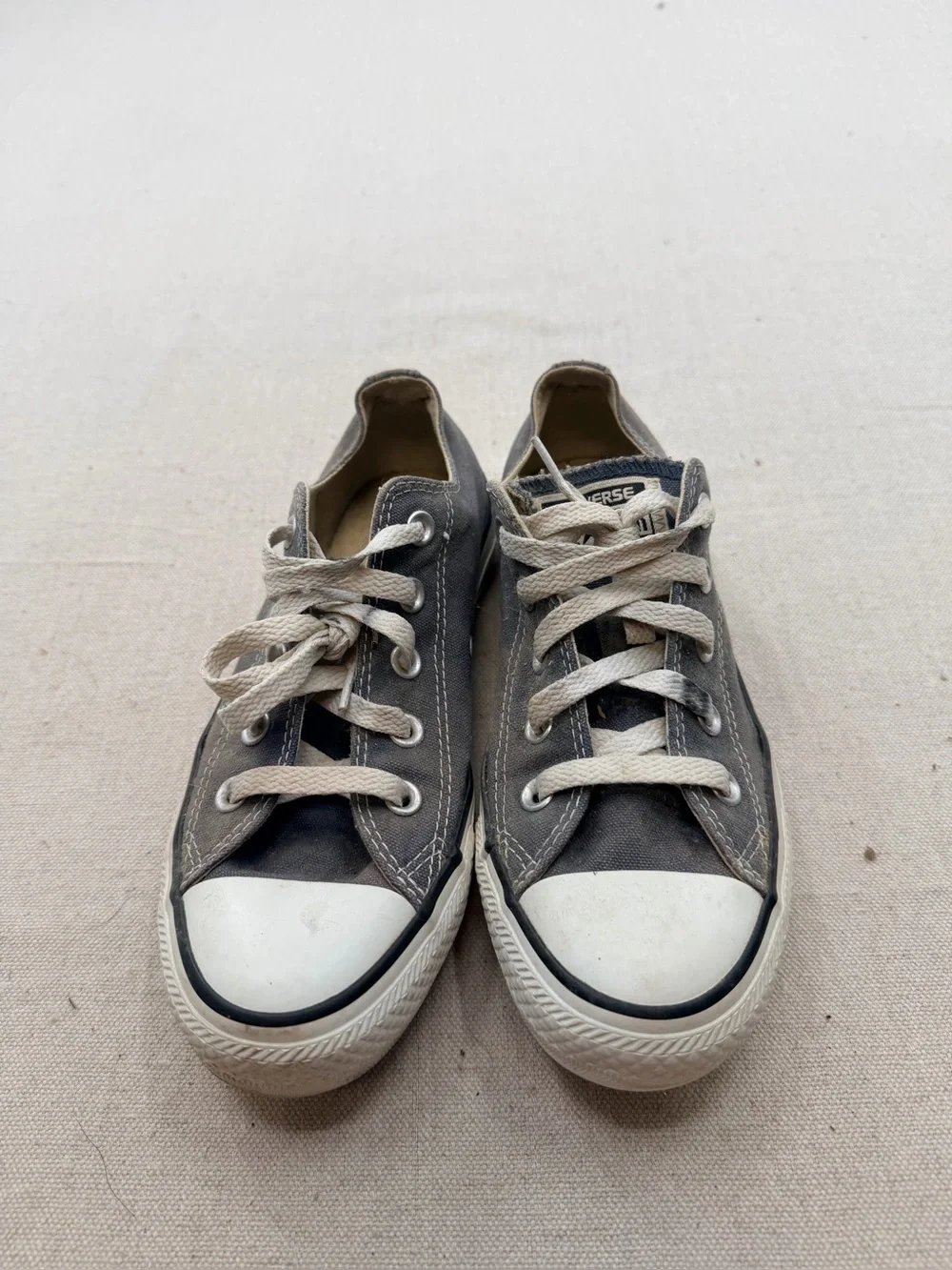 Converse  Low Top Sneakers in Gray and White